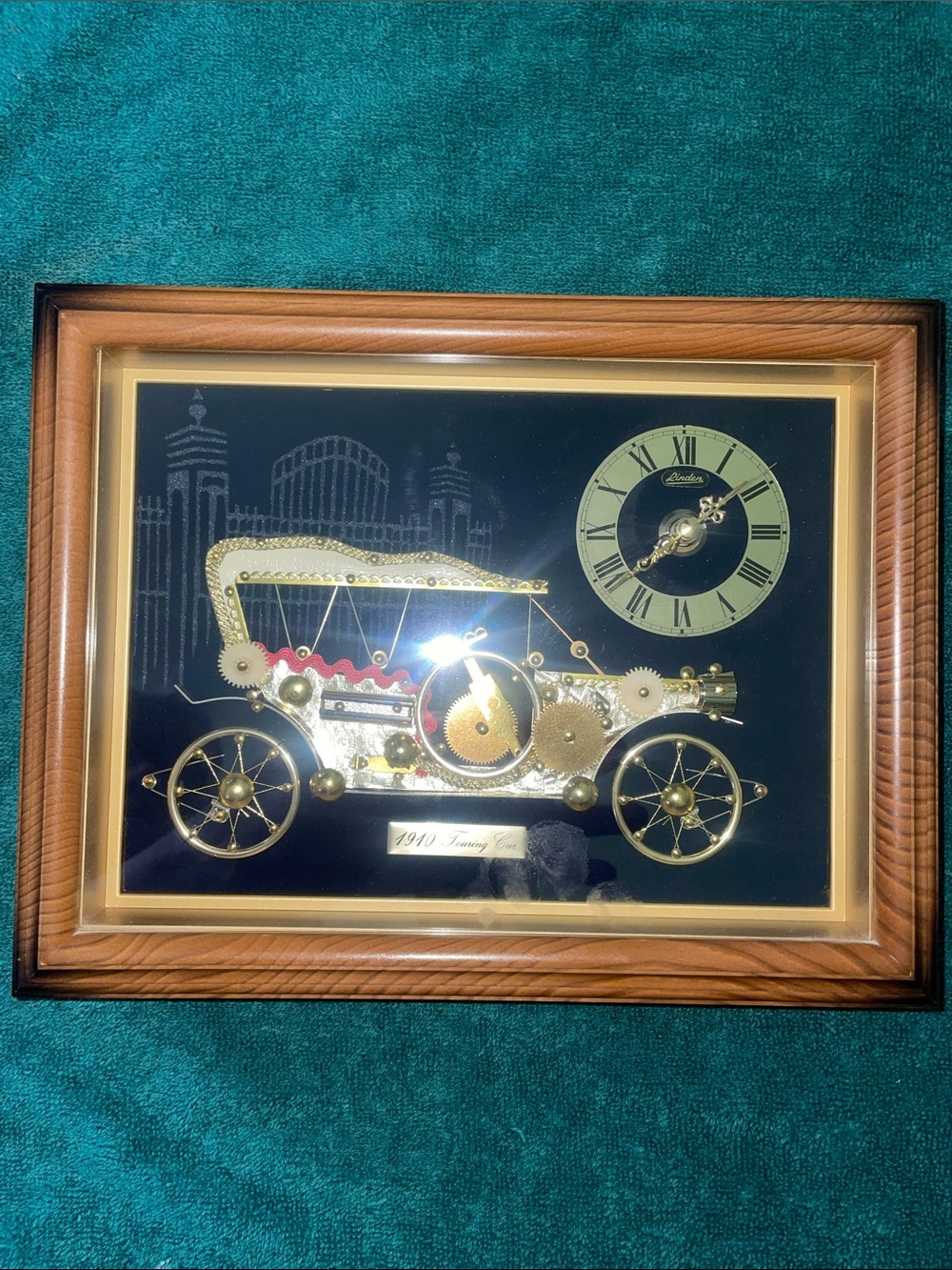 Vintage Linden Quartz clock. 191O Touring car